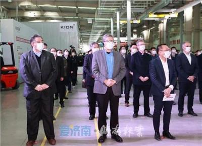 凱傲中國叉車一期項目投產(chǎn)暨美國德馬泰克項目開工活動在萊蕪區(qū)舉行